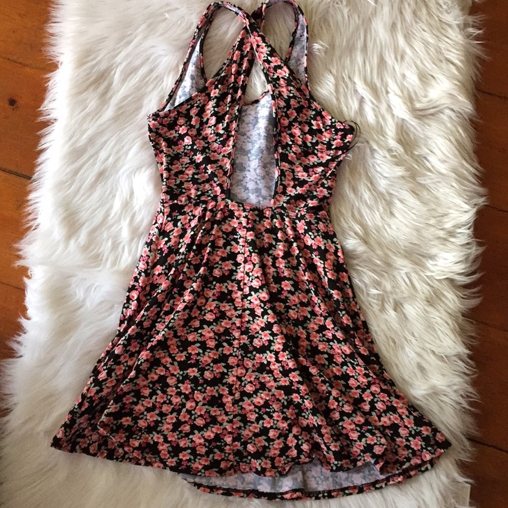 Dressed Made in USA.